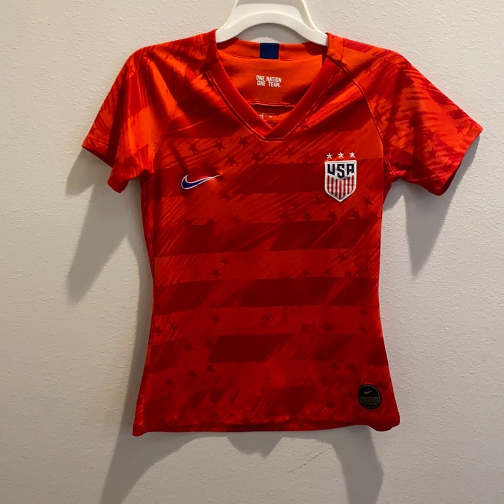 Women’s USA soccer jersey- Nike